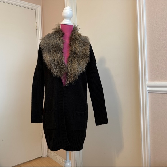 Cynthia Rowley Jackets & Blazers - Cynthia Rowley Black Coat with Faux Fur Collar